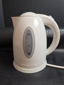 lot 226 image: Ovente KP72W Electric Kettle 1.7L