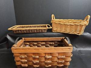 lot 281 image: 3 Woven Baskets