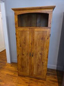 lot 296 image: Computer Cabinet