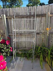 lot 500 image: 4-Tier Metal Plant StandToilet Shelving Unit with X-Frame Design