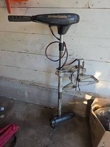 lot 504 image: MotorGuide T80 PowerPlus 12V 80 LBS Thrust Trolling Motor
