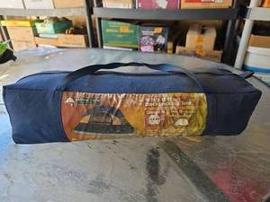 lot 517 image: Ozark Trail Backpacking Tent Sleeps 4 9ft x 8ft Floor 4ft Center Height