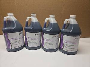 lot 9 image: Avance Silver Brightener by State Warewashing Solutions - 4 Gallon Case