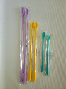 lot 73158 image: Spatula Set (6Pcs) - Mini Scraper Tool for Beauty & Food -Reach Every Last Drop - Multi-Size Spatulas for Makeup Jars, Lotion Bottles & Kitchen Containers��  - Retail $10