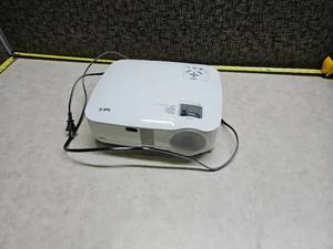 lot 1002 image: NEC VT595 LCD Projector - 89% Lamp Life Left