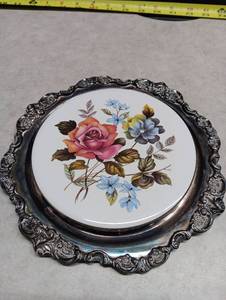 lot 2021 image: Wallace Silverplate Plate with Floral Porcelain Insert 8 inch