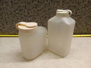 lot 2047 image: Plastic Storage Jugs 1.75 Qt with Handle and Measurement Markings
