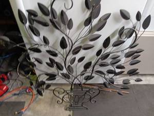 lot 2067 image: Metal Leaf Sculpture Wall Art with Ornate Base