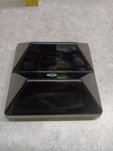 lot 2070 image: Tupperware 1388-3 Square Microwave Steamer with Lid Set