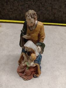 lot 2112 image: Wal-Mart Stores Inc. Religious Figurine Holy Family Nativity 6 inches