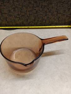 lot 2129 image: Amber Glass Saucepan with Handle