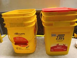 lot 2146 image: Purina Tidy Cats 247 Performance Clumping Litter - 2 Buckets - Buckets Only