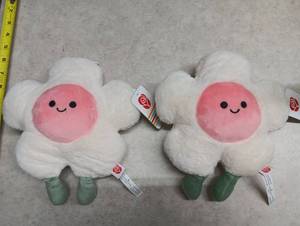 lot 2150 image: Plushie Flower Toy with Pink Face White Petals Green Stem 2 Pack