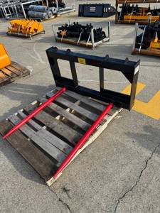 lot 66040 image: Skid Steer Bale Fork (CK-BF47)