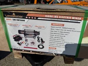 lot 61114 image: 15,000 Pound Hydraulic Logging Winch (LHR-EW-15000)