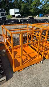 lot 61138 image: Forklift Safety Cage (FSC-46-43W)