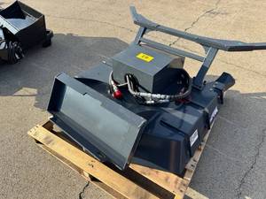 lot 67080 image: Mini Hydraulic Disc Mulcher for Mini Skid Steer Loaders (CK-MDM50)