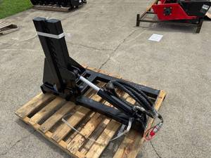 lot 67100 image: Captok Skid Steer Tree Puller (TP25)