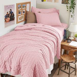 lot 201550 image: HYMOKEGE Pink Twin XL Comforter Set Seersucker 5 Pieces, All Season Luxury Bed in a Bag for Bedroom, Bedding Set with Comforter, Sheets, Pillowcase & Sham