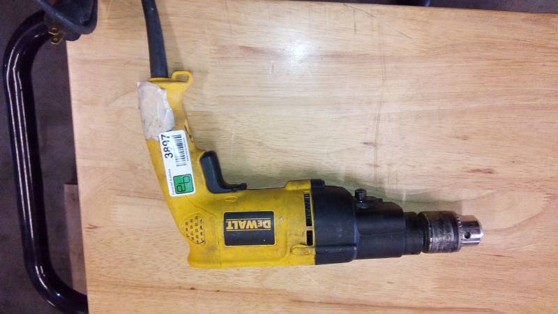 lot 3897 image: 18V 12 (13MM) CORDLESS COMPACT DRILLDRIVER KIT