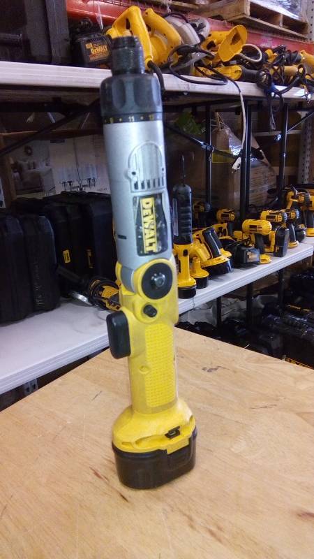 lot 3927 image: 7.2-Volt NiCd Cordless Two-Position Screwdriver