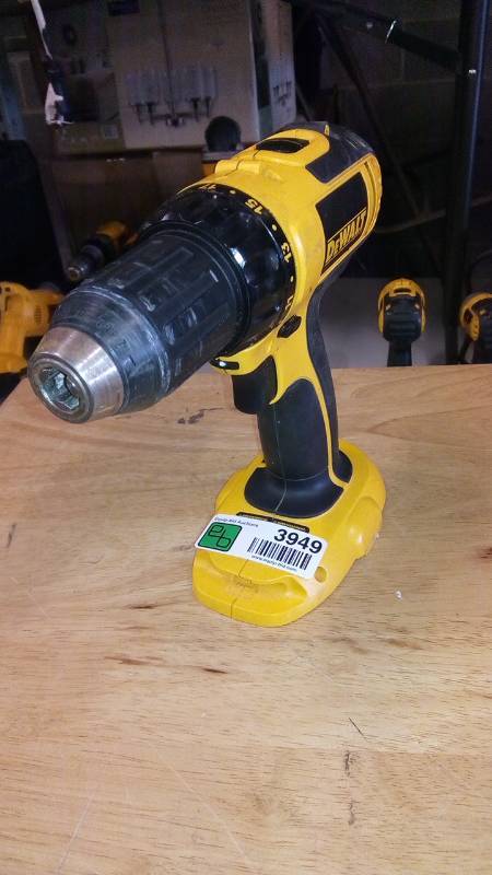 lot 3949 image: DeWalt DC720 18-Volt Cordless 12-Inch DrillDriver