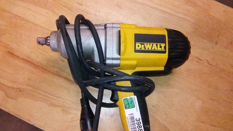 lot 3988 image: DEWALT Heavy-Duty Electric Corded Impact Wrench with Detent Pin