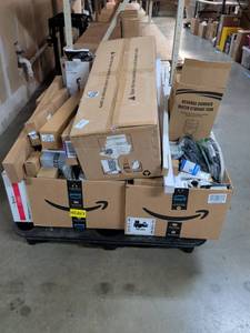 lot 4861 image: MISCELLANEOUS PALLET OF ITEMS MOSTLY NEW&nbsp