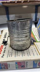 lot 6982 image: Bromwells Measuring Sifter Kitchen Cup