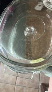 lot 6998 image: Clear Glass Casserole Dish with Lid and Side Handles