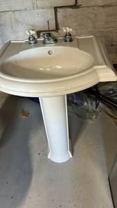 lot 7013 image: Pedestal Bathroom Sink with 8-inch Widespread Faucet and Porcelain Knobs