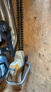 lot 7035 image: WORX Hedge Trimmer Electric Corded