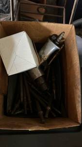 lot 7042 image: Air Tool Pneumatic Grinder