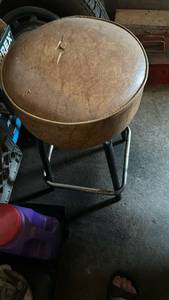 lot 7049 image: Round MCM swivel stool