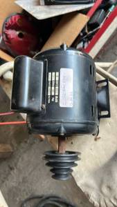 lot 7059 image: Electric Motor 120V 12 HP 1725 RPM