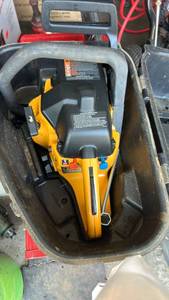 lot 7068 image: Poulan Pro Gas Chainsaw with Carrying Case