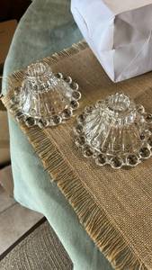 lot 7083 image: 2 Clear Glass Decorative Scallop Shell Dishes with Beaded Rim and Handles