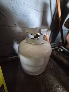 lot 28 image: Propane Cylinder Tank with Valve and Safety Cap