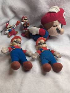 lot 2102 image: Nintendo Mario Character Figures Lot 5 Pieces&nbsp