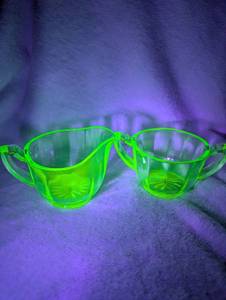 lot 3601 image: Uranium Glass Creamer Pitcher 2-Piece Set with Sunburst Design