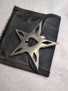 lot 4515 image: 420 Stainless China Star-Shaped Throwing Weapon with Pouch