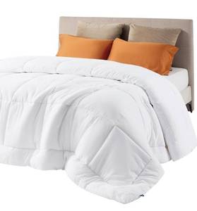 lot 6286 image: Comforter Duvet Insert - King