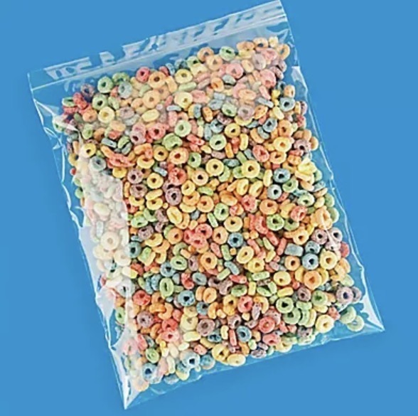 lot 185 image: Bundle of 100 Large Reclosable Polypropylene Bags 13 x 18 x 4mil MGZ4P1318