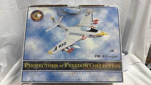 lot 2 image: Heritage Mint F9F-8 Cougar Protectors of Freedom Collection Wooden Aircraft Model