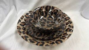 lot 65 image: Leopard Print Serving Bowl Set - 17 Pieces Total