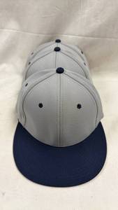 lot 125 image: Lot of 3 NV CAPS Fitted Baseball Caps - White Navy Blue Red Underbrim (Size SM-MD)