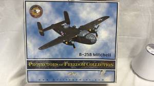 lot 134 image: Heritage Mint B-25B Mitchell Protectors of Freedom Collection Wooden Plane Model