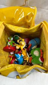 lot 190 image: Nintendo Super Mario Toy Set Yellow Carry Case with Figures and Accessories