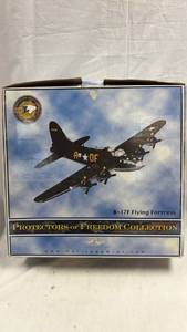 lot 193 image: Heritage Mint B-17F Flying Fortress Protectors of Freedom Collection Die-Cast Model