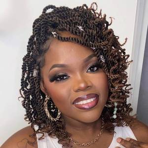 lot 4373 image: Leeven Crochet Hair 8 Inch Senegalese Twist 8 Packs Ombre Brown Pre Looped Short Crochet Braids Wavy Small Hanava Twist with Curly Ends Synthetic Braiding Hair for Women